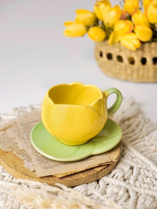 Tulip Cup & Leaf Saucer Set
