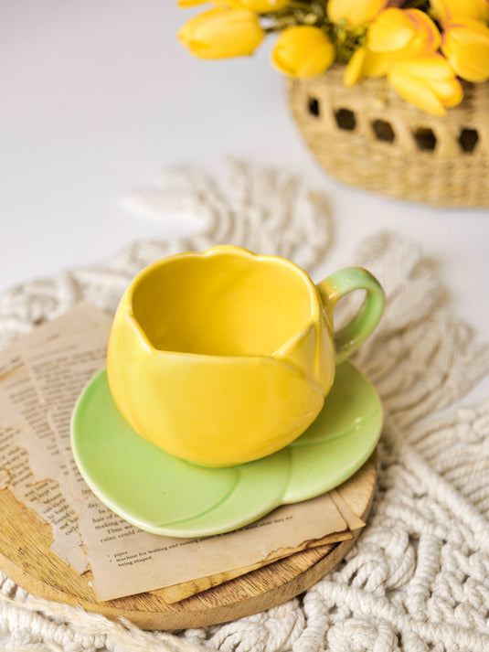 Tulip Cup & Leaf Saucer Set