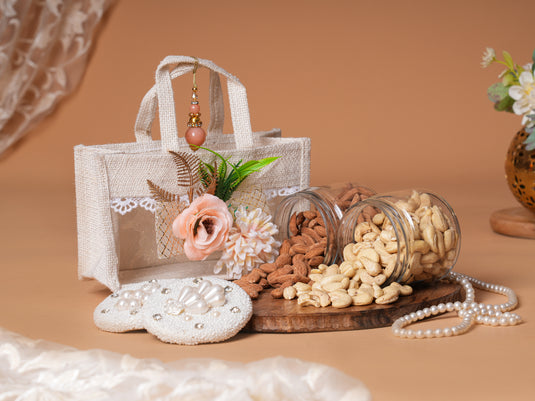 Pearl Grace Favour