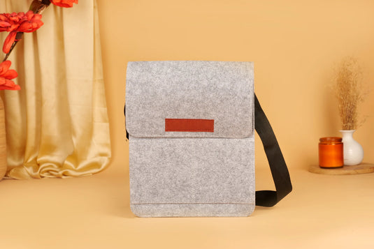 Drift Felt Messenger Bag