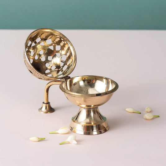 Divine Aura Bakhoor Burner
