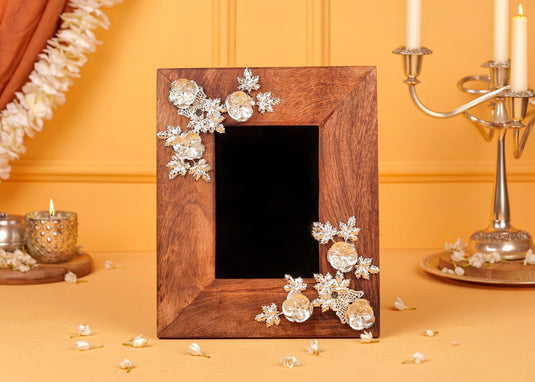 Regalia Frame